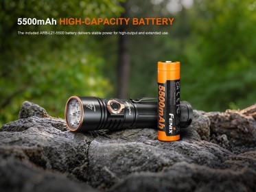 Dobíjateľné LED svietidlo Fenix E40R