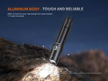 Nabíjateľné LED svietidlo Fenix TK15R