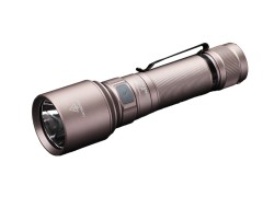 Nabíjateľné svietidlo Fenix C7